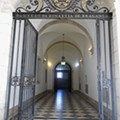 Entrada do Panteão da Dinastia de Bragança na actualidade no mosteiro de São Vicente de Fora em Lisboa.JPG